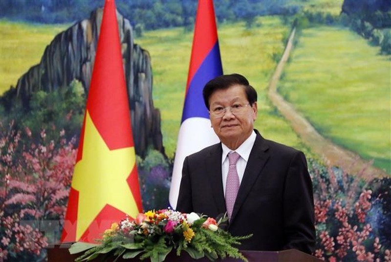 Lao leader calls on Lao, Vietnamese people to nurture special relationship
