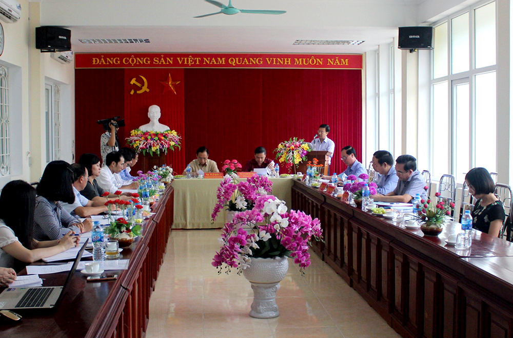 Đoàn công tác của Học viện Chính trị quốc gia Hồ Chí Minh làm việc với tỉnh ủy và Trường Chính trị tỉnh Yên Bái